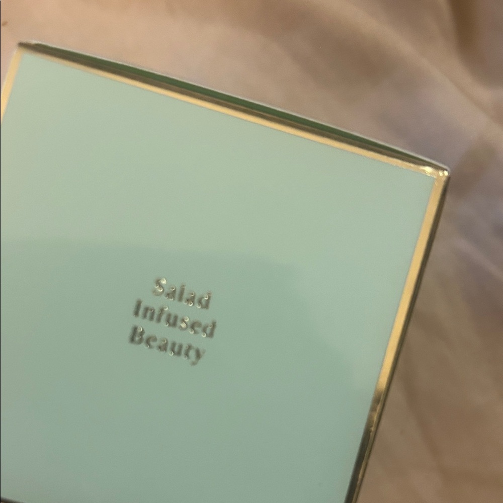 ROE Kale Gel Moisturizer - Mint and Gold - Picture 5 of 5